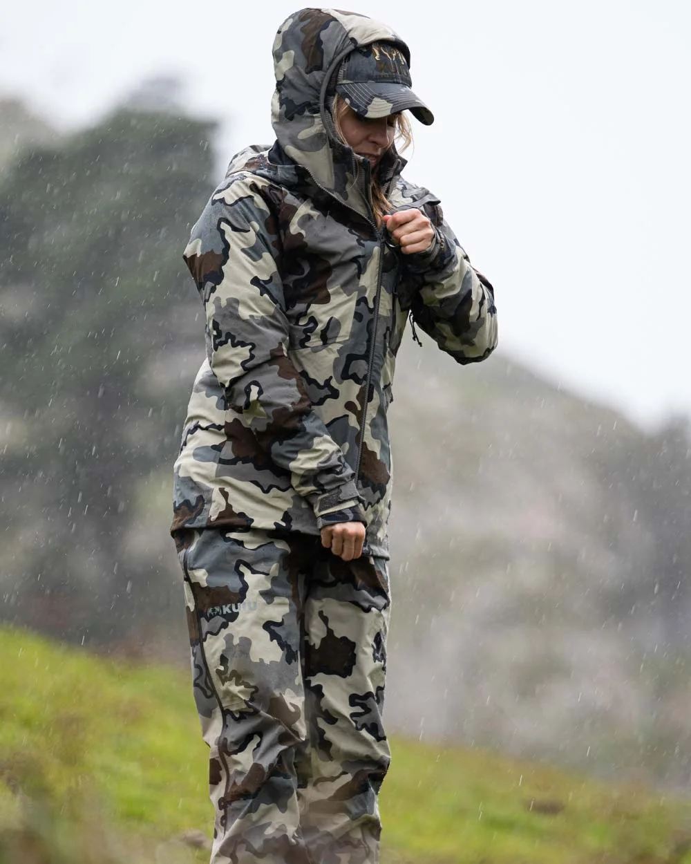 Women's Chugach TR Rain Jacket | Black - Image 3